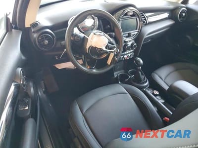 Zdjęcie 8 z 12 samochodu: 2019 MINI COOPER VIN:WMWXP5C52K2H29896 - miniatura