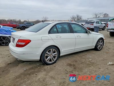 Trzecie zdjęcie samochodu z tyłu: 2012 MERCEDES-BENZ C 300 4MATIC VIN:WDDGF8BB2CA633114 - miniatura