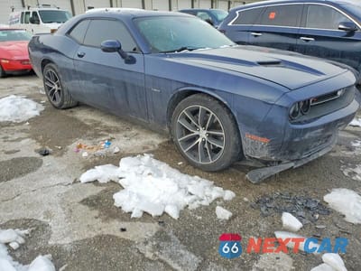 Czwarte zdjęcie samochodu z boku: 2015 DODGE CHALLENGER SXT PLUS VIN:2C3CDZBT8FH701925 - miniatura