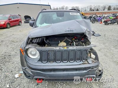 Piąte zdjęcie samochodu w środku: 2017 JEEP RENEGADE TRAILHAWK VIN:ZACCJBCB4HPE89897 - miniatura
