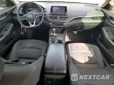 Zdjęcie 8 z 12 samochodu: 2019 NISSAN ALTIMA SV VIN:1N4BL4DVXKC161752 - miniatura