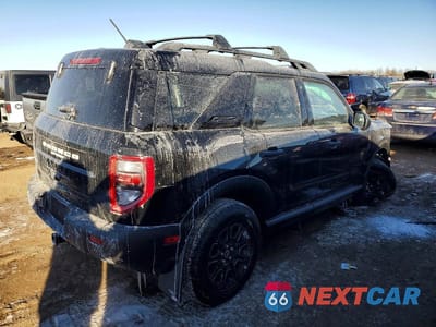 Trzecie zdjęcie samochodu z tyłu: 2025 FORD BRONCO SPORT BADLANDS VIN:3FMCR9DA8SRE80703 - miniatura