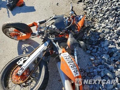 Zdjęcie 6 z 8 samochodu: 2007 KTM 450 EXC RACING VIN:VBKEXJ4087M237421 - miniatura