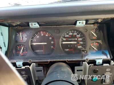 Zdjęcie 9 z 14 samochodu: 1987 JEEP CHEROKEE LAREDO VIN:1JCML7843HT135622 - miniatura