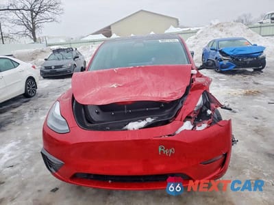 Piąte zdjęcie samochodu w środku: 2021 TESLA MODEL Y VIN:5YJYGDEE6MF159459 - miniatura