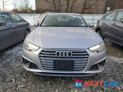 Piąte zdjęcie samochodu w środku: 2019 AUDI A4 PREMIUM VIN:WAUDNAF49KN004389 - miniatura