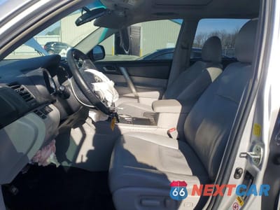 Zdjęcie 7 z 13 samochodu: 2011 TOYOTA HIGHLANDER BASE VIN:5TDBK3EH0BS072061 - miniatura