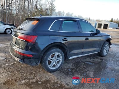 Trzecie zdjęcie samochodu z tyłu: 2021 AUDI Q5 PREMIUM VIN:WA1AAAFY0M2093918 - miniatura