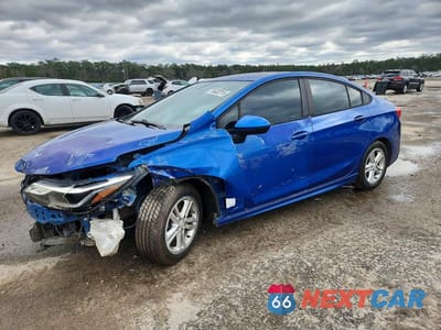 2018 CHEVROLET CRUZE LT 1G1BE5SM2J7126580 - główne zdjęcie licytacji z USA - miniatura