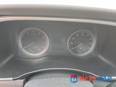 Zdjęcie 9 z 13 samochodu: 2019 HYUNDAI TUCSON SE VIN:KM8J2CA43KU861469 - miniatura