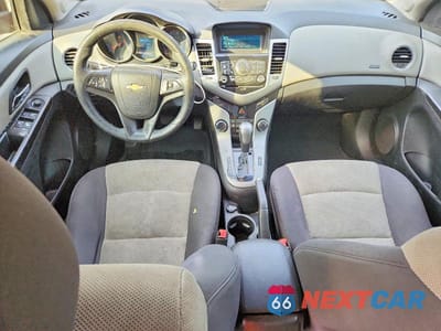 Zdjęcie 8 z 12 samochodu: 2013 CHEVROLET CRUZE LS VIN:1G1PA5SH6D7247007 - miniatura