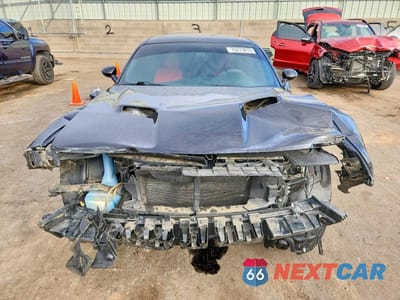 Piąte zdjęcie samochodu w środku: 2015 DODGE CHALLENGER SXT PLUS VIN:2C3CDZBTXFH822357 - miniatura