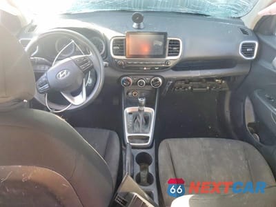 Zdjęcie 8 z 12 samochodu: 2021 HYUNDAI VENUE VIN:KMHRB8A37MU065897 - miniatura