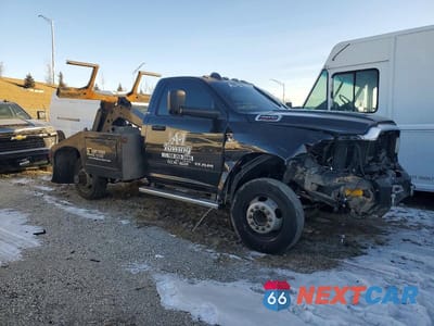 Czwarte zdjęcie samochodu z boku: 2019 RAM 4500 TOW TRUCK VIN:3C7WRKAL8KG566882 - miniatura