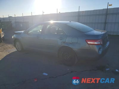 Drugie zdjęcie samochodu z przodu: 2010 TOYOTA CAMRY BASE VIN:4T4BF3EK8AR022780 - miniatura