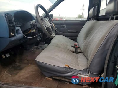Zdjęcie 7 z 11 samochodu: 1994 NISSAN TRUCK E/XE VIN:1N6SD11S2SC369539 - miniatura