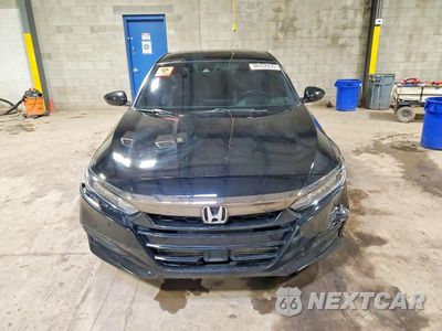 Piąte zdjęcie samochodu w środku: 2018 HONDA ACCORD SPORT VIN:1HGCV1F35JA243967 - miniatura
