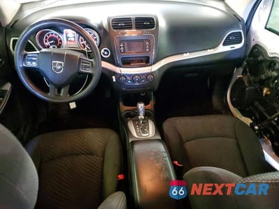 Zdjęcie 8 z 12 samochodu: 2018 DODGE JOURNEY SE VIN:3C4PDCAB3JT385112 - miniatura