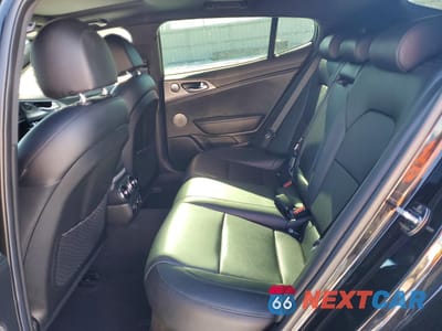 Zdjęcie 10 z 13 samochodu: 2018 KIA STINGER GT1 VIN:KNAE45LC7J6040133 - miniatura