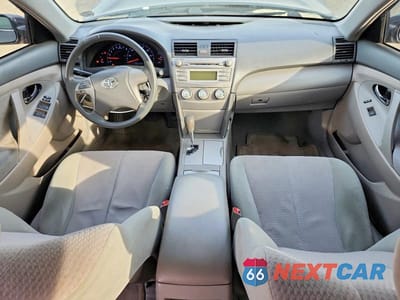 Zdjęcie 8 z 11 samochodu: 2010 TOYOTA CAMRY BASE VIN:4T4BF3EK0AR012843 - miniatura