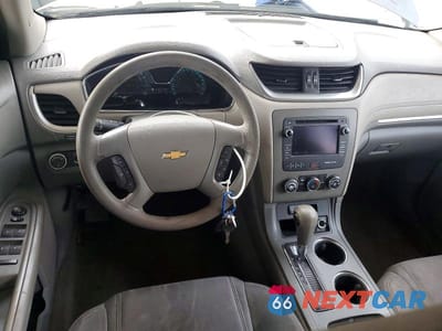 Zdjęcie 8 z 12 samochodu: 2017 CHEVROLET TRAVERSE LS VIN:1GNKRFED5HJ207588 - miniatura