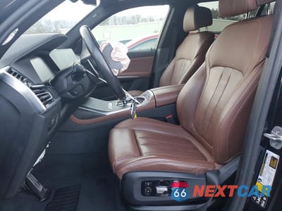 Zdjęcie 7 z 14 samochodu: 2022 BMW X7 XDRIVE40I VIN:5UXCW2C03N9K03548 - miniatura
