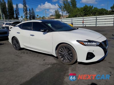 Czwarte zdjęcie samochodu z boku: 2020 NISSAN MAXIMA PLATINUM VIN:1N4AA6FV5LC384910 - miniatura