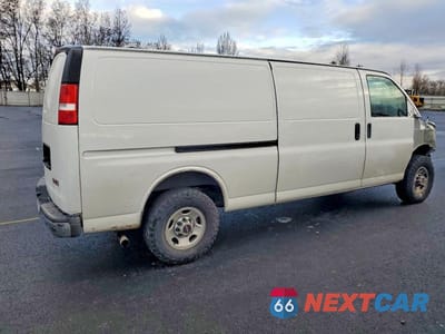 Trzecie zdjęcie samochodu z tyłu: 2022 GMC SAVANA G2500 DELIVERY VAN VIN:1GTW7BF74N1178100 - miniatura