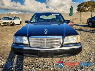 Piąte zdjęcie samochodu w środku: 1997 MERCEDES-BENZ C 230 VIN:WDBHA23E5VF561641 - miniatura