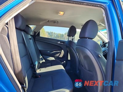 Zdjęcie 11 z 13 samochodu: 2020 HYUNDAI TUCSON SE VIN:KM8J2CA43LU213275 - miniatura