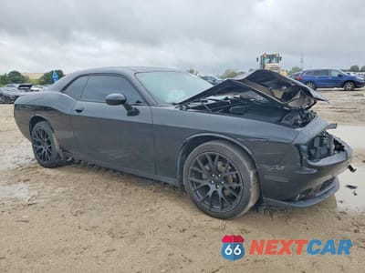 Czwarte zdjęcie samochodu z boku: 2019 DODGE CHALLENGER SXT VIN:2C3CDZAG3KH677337 - miniatura