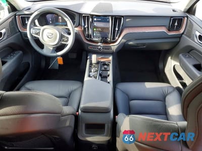 Zdjęcie 8 z 12 samochodu: 2024 VOLVO XC60 PLUS VIN:YV4H60DL0R1916008 - miniatura