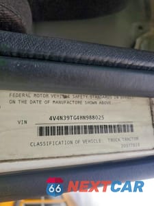 Zdjęcie 10 z 10 samochodu: 2017 VOLVO VNL SEMI TRUCK VIN:4V4N39TG4HN988025 - miniatura