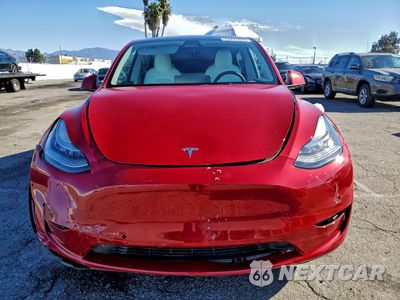 Piąte zdjęcie samochodu w środku: 2022 TESLA MODEL Y VIN:7SAYGDEE2NF343799 - miniatura