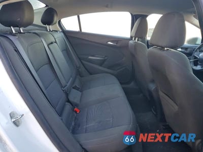 Zdjęcie 10 z 12 samochodu: 2018 CHEVROLET CRUZE LT VIN:1G1BE5SM2J7107897 - miniatura