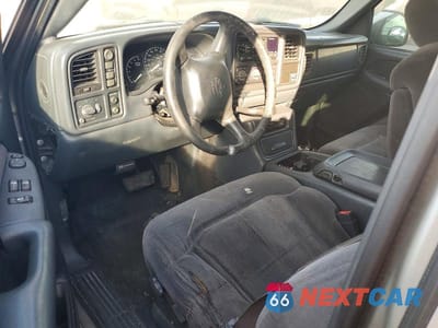 Zdjęcie 8 z 12 samochodu: 2002 CHEVROLET SILVERADO K1500 VIN:1GCEK19T12E181294 - miniatura
