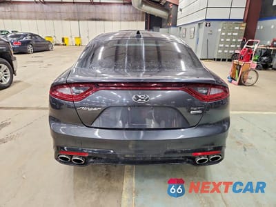 Zdjęcie 6 z 12 samochodu: 2019 KIA STINGER GT VIN:KNAE35LC9K6051624 - miniatura