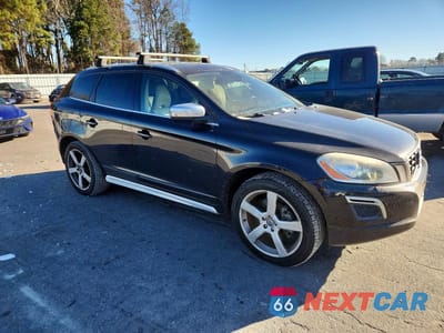 Czwarte zdjęcie samochodu z boku: 2012 VOLVO XC60 T6 VIN:YV4902DZ2C2254522 - miniatura
