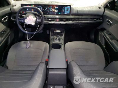 Zdjęcie 8 z 12 samochodu: 2025 KIA K4 EX VIN:3KPFU4DE0SE014065 - miniatura