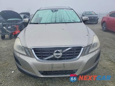 Piąte zdjęcie samochodu w środku: 2013 VOLVO XC60 3.2 VIN:YV4952DL5D2444796 - miniatura