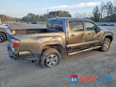 Trzecie zdjęcie samochodu z tyłu: 2016 TOYOTA TACOMA DOUBLE CAB VIN:3TMEZ5CN8GM023713 - miniatura