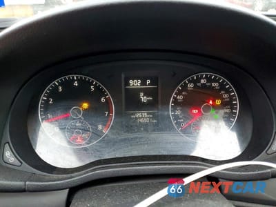 Zdjęcie 9 z 12 samochodu: 2015 VOLKSWAGEN PASSAT S VIN:1VWAT7A34FC002691 - miniatura