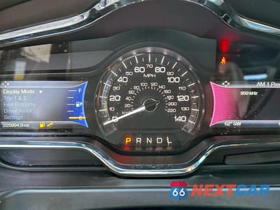 Zdjęcie 8 z 11 samochodu: 2015 LINCOLN MKT VIN:2LMHJ5NK0FBL03293 - miniatura