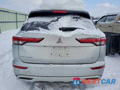 Zdjęcie 6 z 13 samochodu: 2022 MITSUBISHI OUTLANDER SE VIN:JA4J4UA86NZ009979 - miniatura