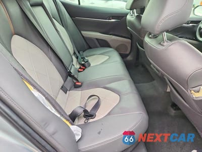 Zdjęcie 10 z 12 samochodu: 2018 TOYOTA CAMRY HYBRID XLE VIN:4T1B21HK0JU003839 - miniatura