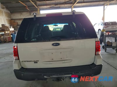 Zdjęcie 6 z 13 samochodu: 2005 FORD EXPEDITION XLT VIN:1FMFU15595LA05398 - miniatura