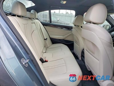 Zdjęcie 10 z 12 samochodu: 2019 BMW 5 SERIES VIN:WBAJA9C58KB253908 - miniatura