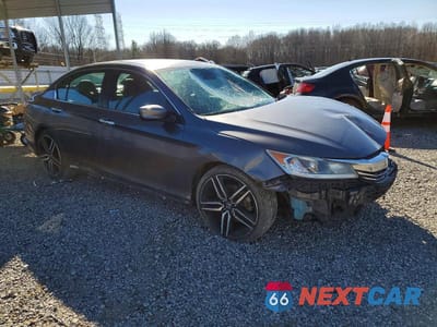 Czwarte zdjęcie samochodu z boku: 2017 HONDA ACCORD SPORT VIN:1HGCR2F58HA077479 - miniatura