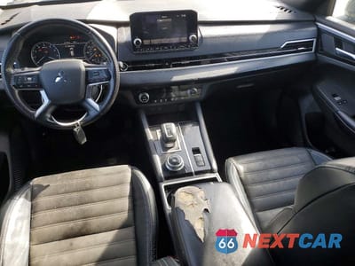 Zdjęcie 8 z 12 samochodu: 2022 MITSUBISHI OUTLANDER SE VIN:JA4J3UA85NZ090041 - miniatura