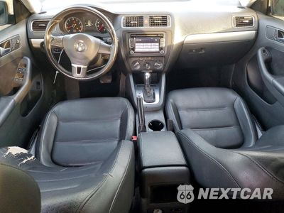 Zdjęcie 8 z 12 samochodu: 2013 VOLKSWAGEN JETTA SE VIN:3VWDP7AJ7DM437782 - miniatura